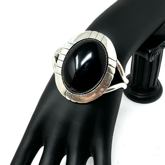 E YAZZIE Other - E YAZZIE Navajo sterling silver, large onyx cuff bracelet, 47.2g